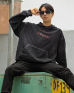 Bluza oversize z kapturem <br>Haftowane Serca <br>Efekt sprania